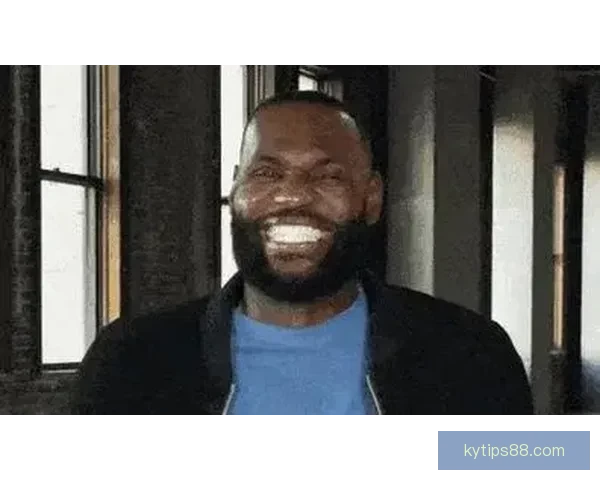 詹姆斯谈追平帕里什纪录回应质疑称球队表现不因言论受影响