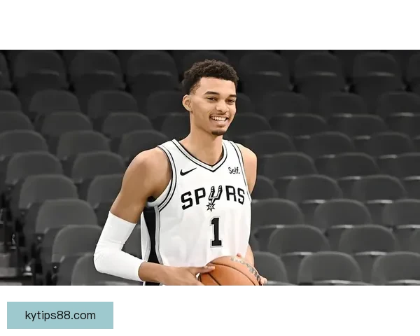 文班亚马单场狂砍41分创赛季新高八分四十秒完成两双刷新NBA历史最快纪录