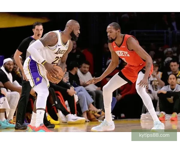 火箭重金签约DFS惨遭打脸 湖人因伤病成功避雷成赢家